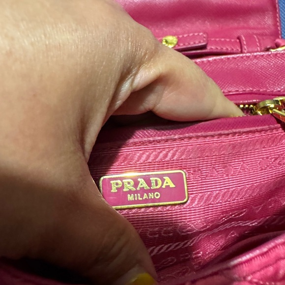 Prada Pink Quilted Women's Bag - Picture 8 of 11